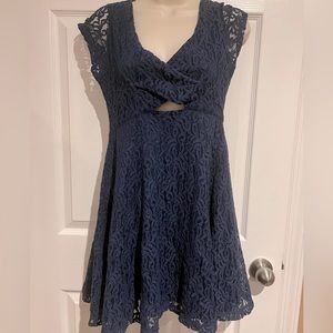Jessica Simpson Navy Lace‎ Overlay Dress Women’s Size Medium